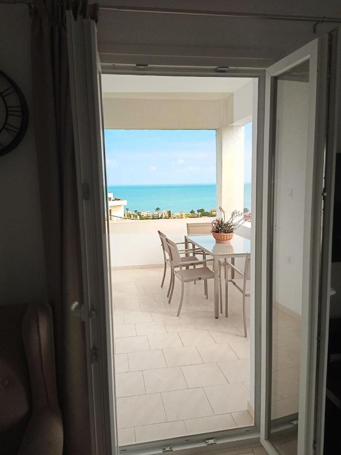 Thea Apartment Agia Marina Exterior foto